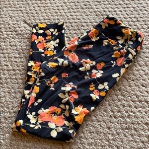 Lularoe Floral Black Legging